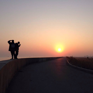 姉弟だから…擦るまでだよ
